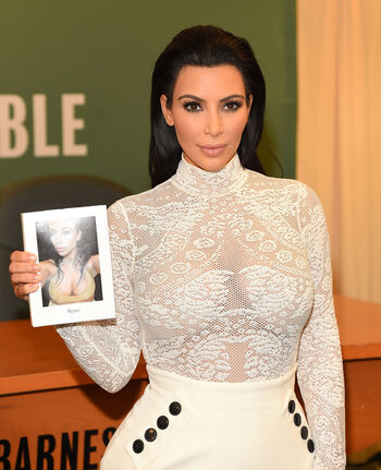 Kim kardashian  page leaked private photo uncensored HD quality