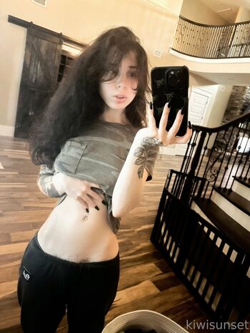Kiwi sunset leaked private photo uncensored HD quality