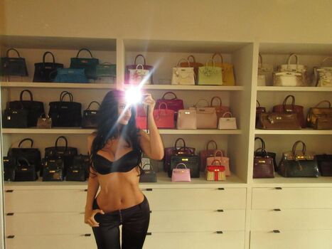 Kylie jenner  page leaked private photo uncensored HD quality