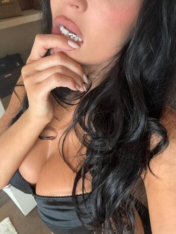 Kylie jenner  page leaked private photo uncensored HD quality