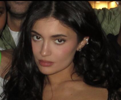 Kylie jenner  page leaked private photo uncensored HD quality