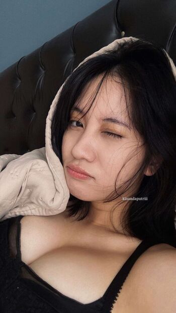 Laras Kinanda Putri