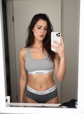 Laura bailey leaked private photo uncensored HD quality
