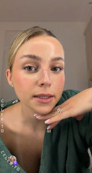 Lea breuer page leaked private photo uncensored HD quality