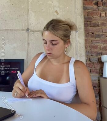 Lea breuer page leaked private photo uncensored HD quality