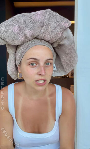 Lea breuer page leaked private photo uncensored HD quality
