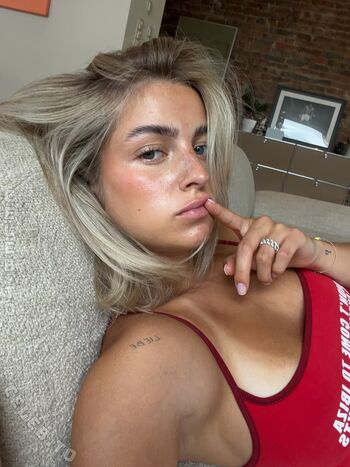 Lea breuer page leaked private photo uncensored HD quality