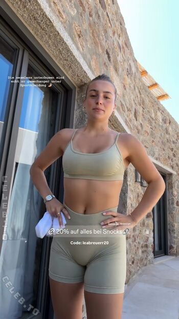 Lea breuer page leaked private photo uncensored HD quality