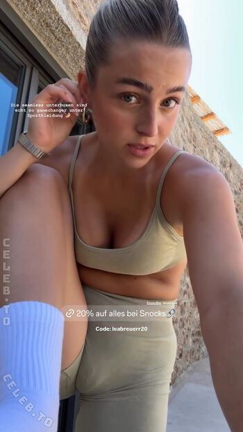Lea breuer page leaked private photo uncensored HD quality