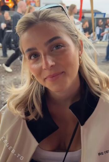 Lea breuer leaked private photo uncensored HD quality