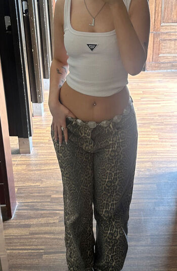 Leahmaggiel leaked private photo uncensored HD quality