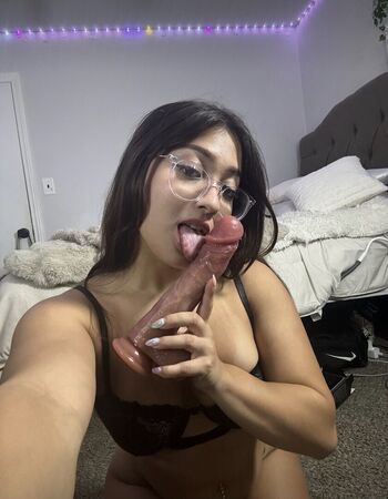 Leahsky leaked private photo uncensored HD quality