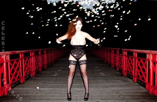 Leila lowfire page leaked private photo uncensored HD quality