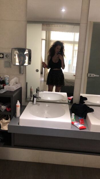 Leila lowfire leaked private photo uncensored HD quality