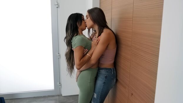 Lilveronicar leaked private photo uncensored HD quality