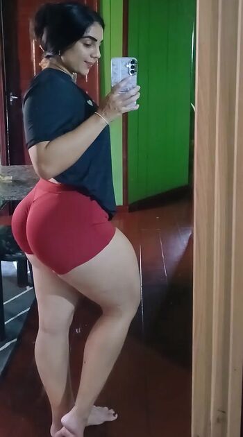 Mackssine telles leaked private photo uncensored HD quality