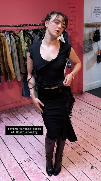 Maisie williams page leaked private photo uncensored HD quality