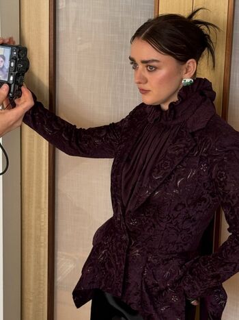 Maisie williams page leaked private photo uncensored HD quality