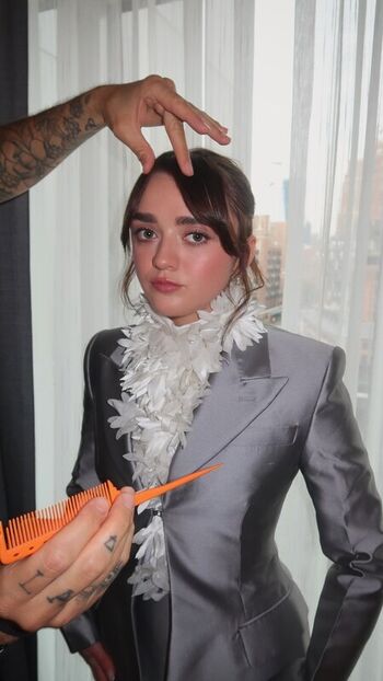 Maisie williams page leaked private photo uncensored HD quality