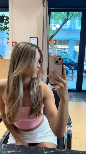 Maja ciesielska page leaked private photo uncensored HD quality