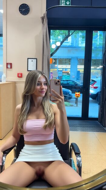 Maja ciesielska page leaked private photo uncensored HD quality