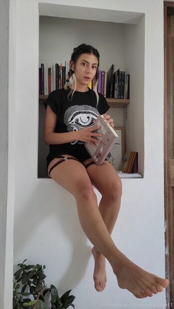 Manuela velez page leaked private photo uncensored HD quality