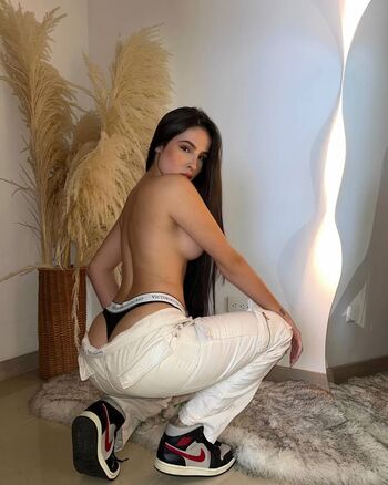 Mariana santamaria page leaked private photo uncensored HD quality