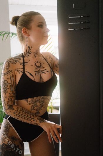 Mia plaisir page leaked private photo uncensored HD quality