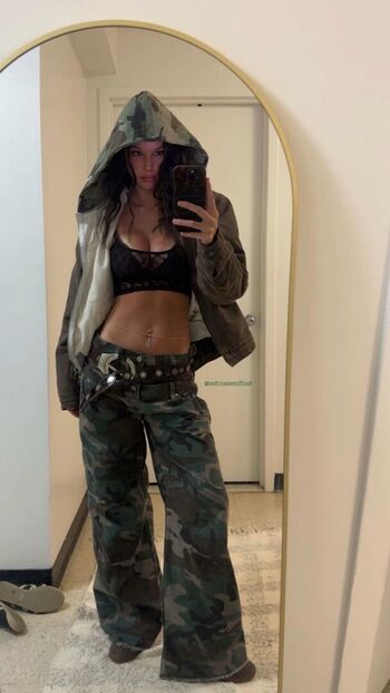 Mia wynn page leaked private photo uncensored HD quality