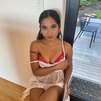 Mia z page leaked private photo uncensored HD quality