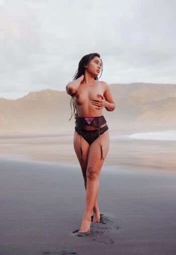 Mia z leaked private photo uncensored HD quality