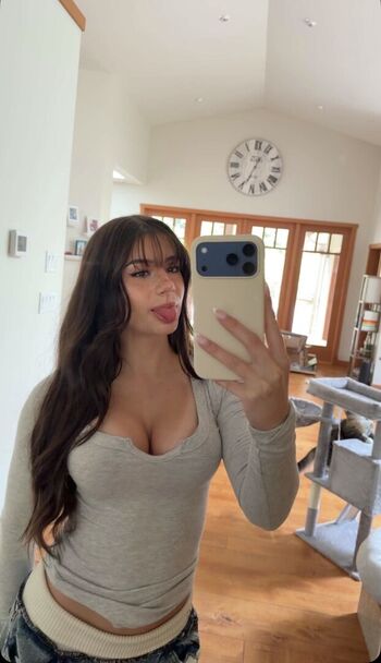 Mikayla campinos  page leaked private photo uncensored HD quality