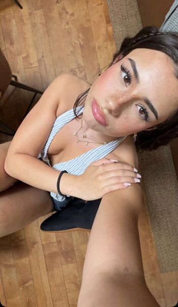 Mikayla campinos  page leaked private photo uncensored HD quality