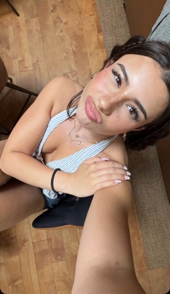 Mikayla campinos  page leaked private photo uncensored HD quality