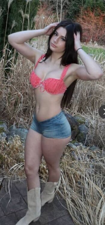 Mikayla campinos  page leaked private photo uncensored HD quality