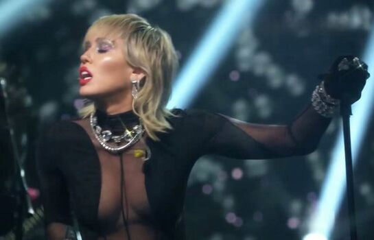 Miley cyrus page leaked private photo uncensored HD quality