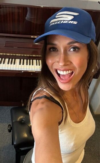 Myleene klass page leaked private photo uncensored HD quality