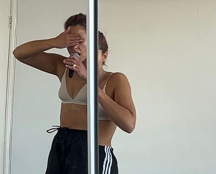 Naomi scott leaked private photo uncensored HD quality
