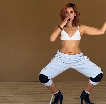 Naomi scott leaked private photo uncensored HD quality