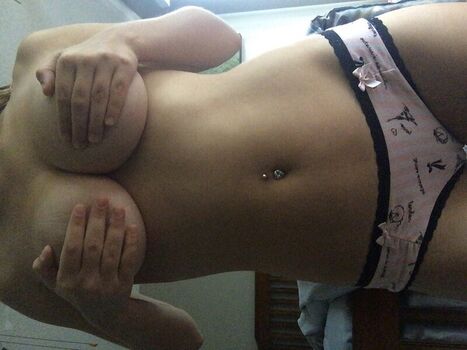 Nature is her life page leaked private photo uncensored HD quality