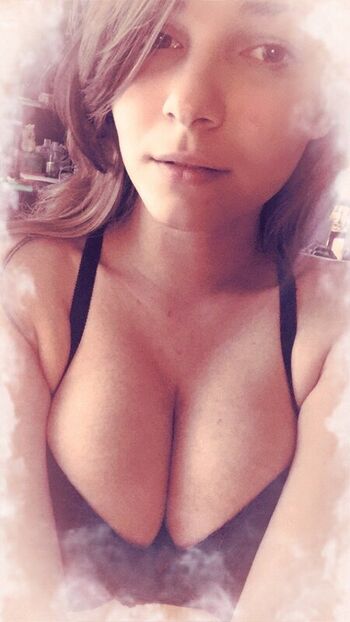 Nature is her life page leaked private photo uncensored HD quality