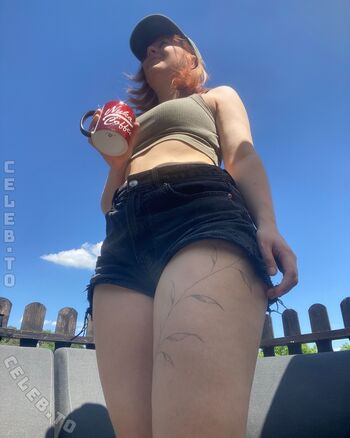 Nerdynele leaked private photo uncensored HD quality