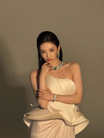Ningning aespa page leaked private photo uncensored HD quality