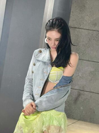Ningning aespa page leaked private photo uncensored HD quality