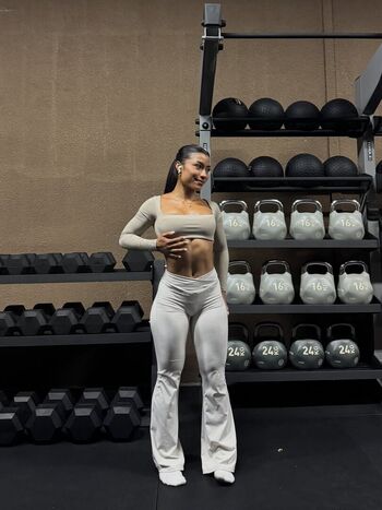 Okyyoliviaa  page leaked private photo uncensored HD quality