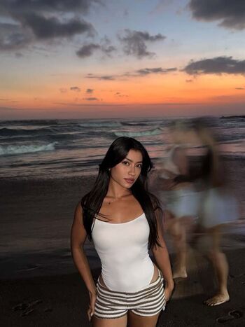 Okyyoliviaa leaked private photo uncensored HD quality