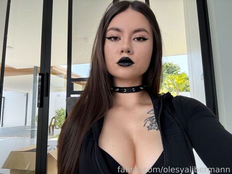 Olesyaliberman  page leaked private photo uncensored HD quality
