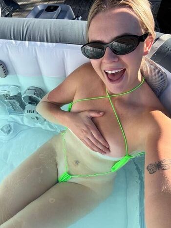 Phoebe harris  page leaked private photo uncensored HD quality