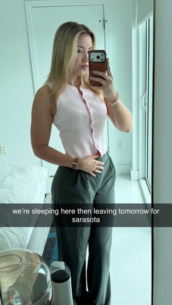 Pineapplebrat leaked private photo uncensored HD quality