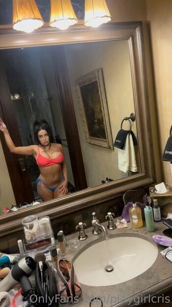 Playgirlcris  page leaked private photo uncensored HD quality